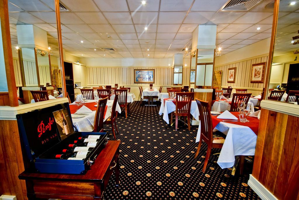 Redearth Boutique Hotel Mount Isa Esterno foto